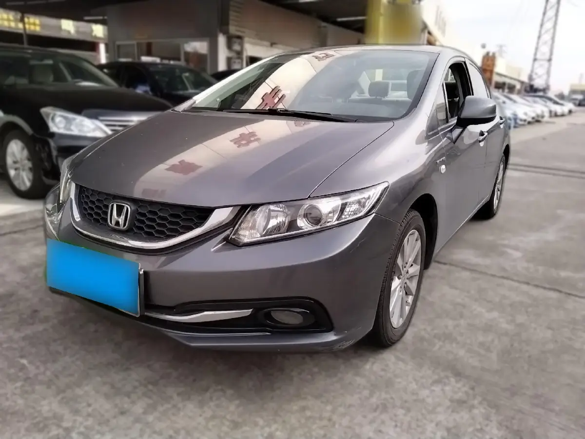 2014 Honda Civic 1.8L 141HP L4 5AT