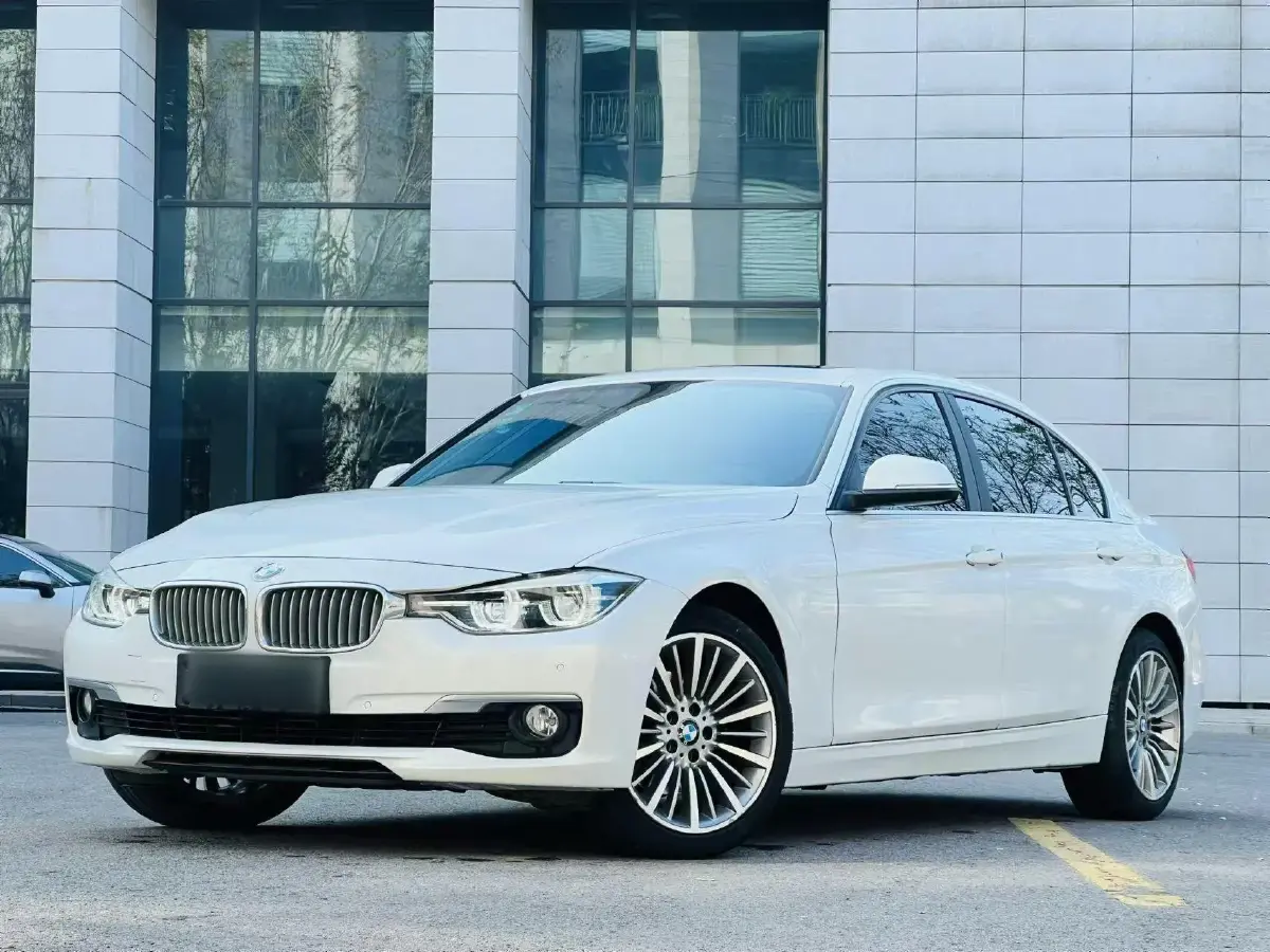 2019 BMW 3 Series 2.0T 184HP L4 8AT