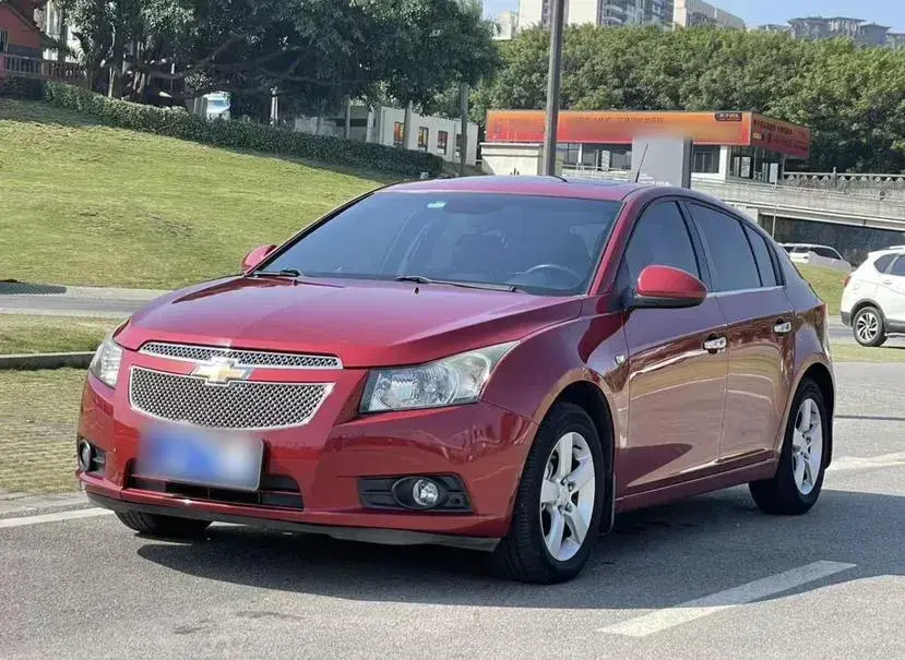 2013 Chevrolet Cruze 1.6L 121HP L4 6AT