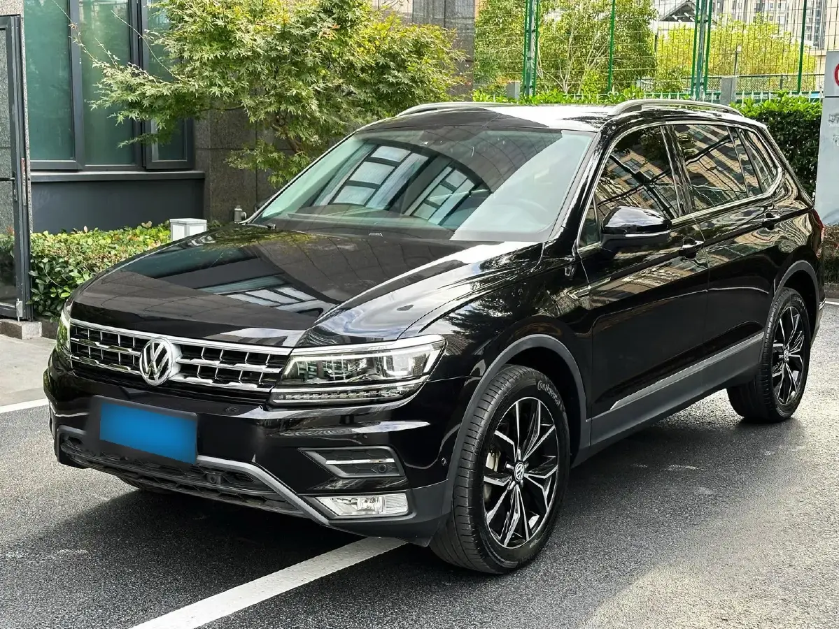 2018 Volkswagen Tiguan L 2.0T 186HP L4 7DCT