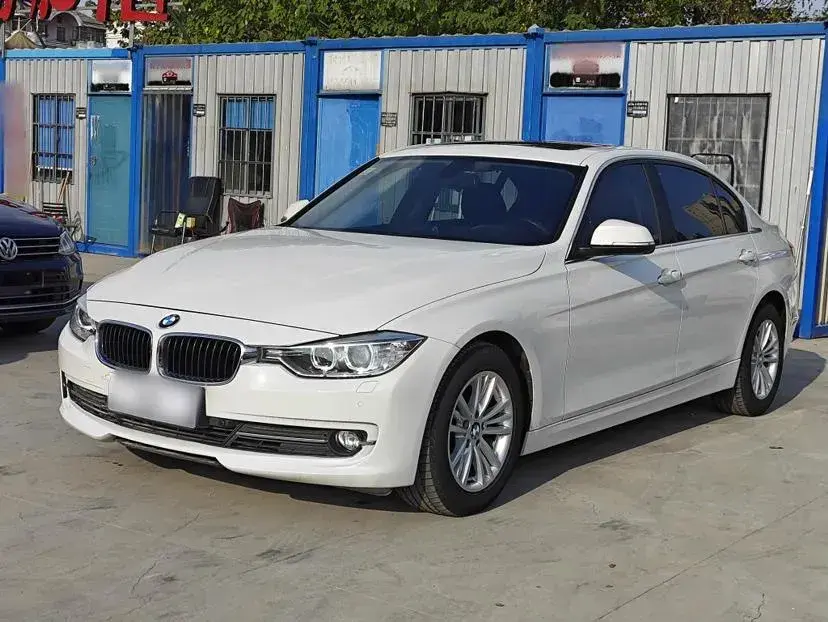 2015 BMW 3 Series 2.0T 184HP L4 8AT