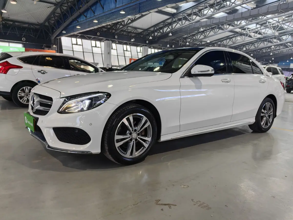 2015 Mercedes-Benz C Class 2.0T 184HP L4 7AT