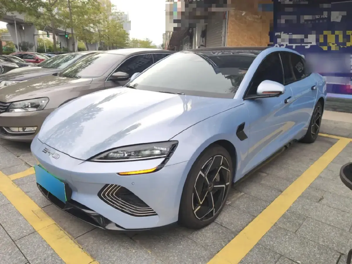 2023 BYD Seal BEV 82.5KWH