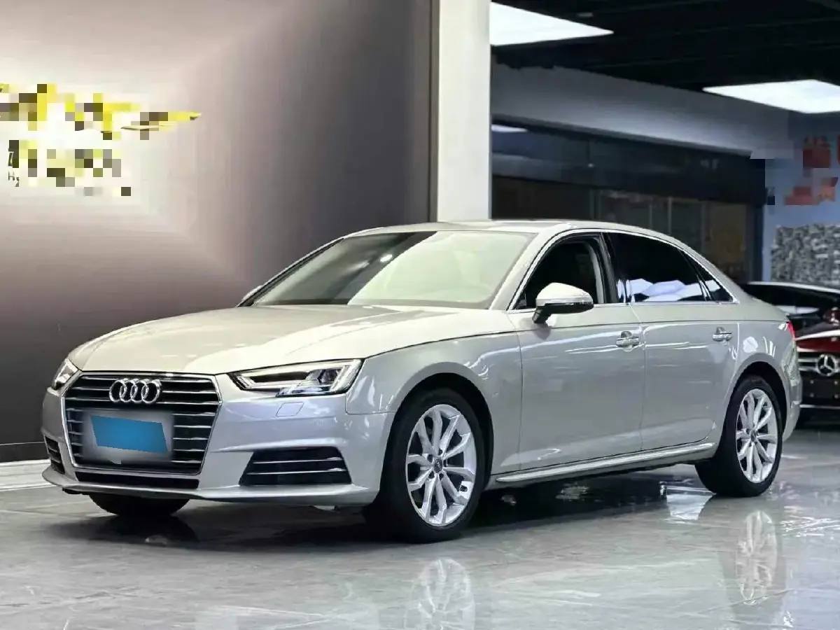 2017 Audi A4L 2.0T 190HP L4 7DCT