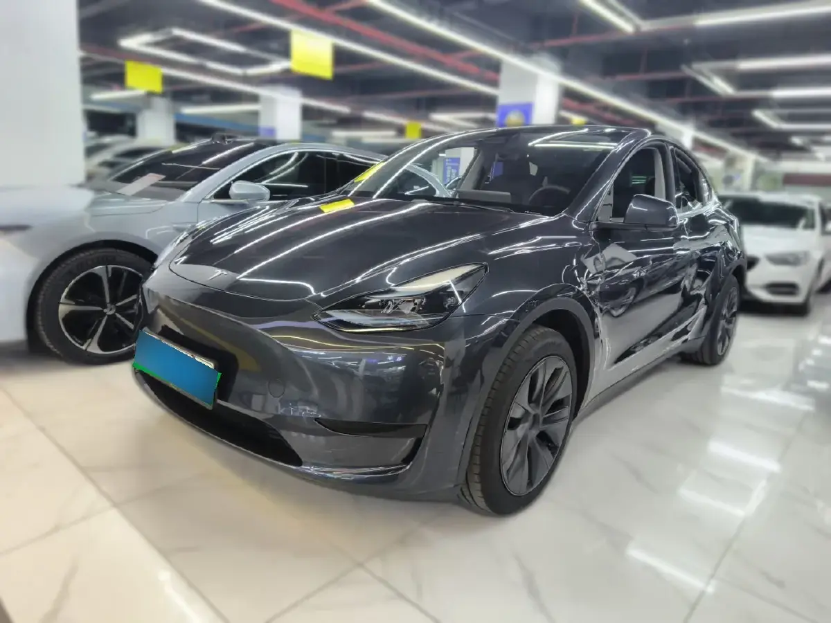 2024 Tesla Model Y BEV 60KWH