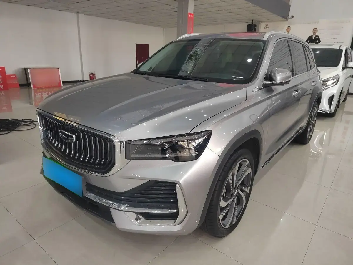 2023 Geely Monjaro 2.0T 238HP L4 8AT