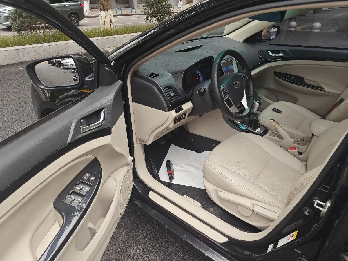 2012 BYD SuRui 1.5L 109HP L4 5MT,autocango,china used car exporter,china ev exporter,chinese used car exporter,chinese used ev exporter