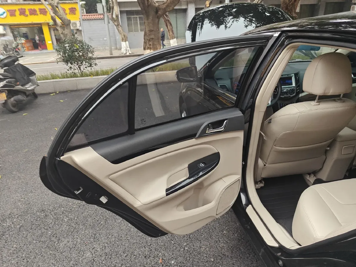 2012 BYD SuRui 1.5L 109HP L4 5MT,autocango,china used car exporter,china ev exporter,chinese used car exporter,chinese used ev exporter