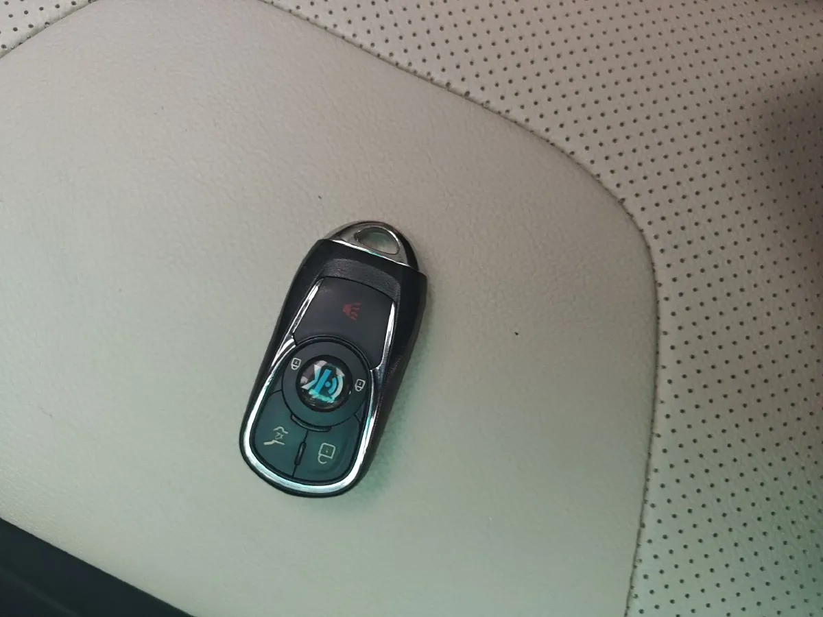 2012 BYD SuRui 1.5L 109HP L4 5MT,autocango,china used car exporter,china ev exporter,chinese used car exporter,chinese used ev exporter