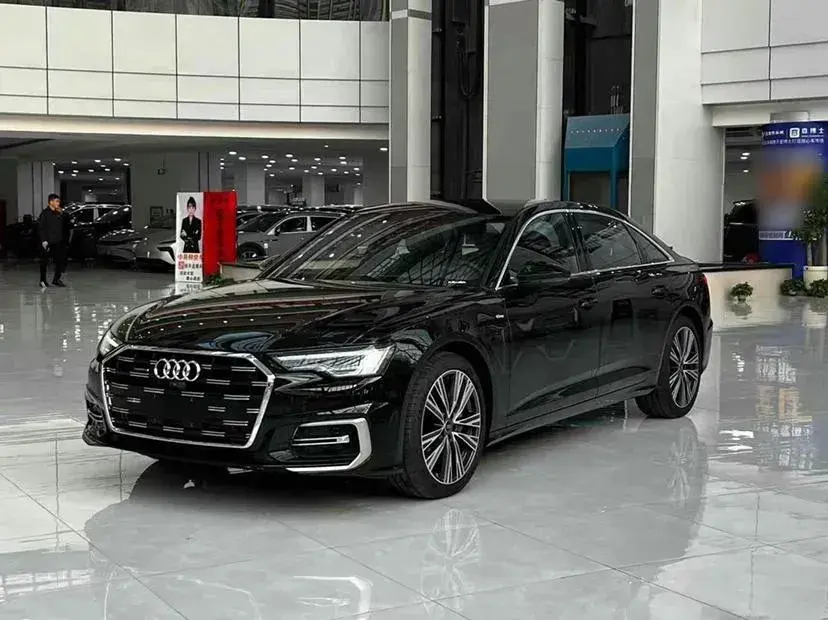 2024 Audi A6L 2.0T 245HP L4 7DCT