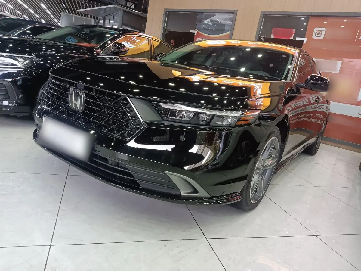 2023 Honda Accord 1.5T 192HP L4 CVT