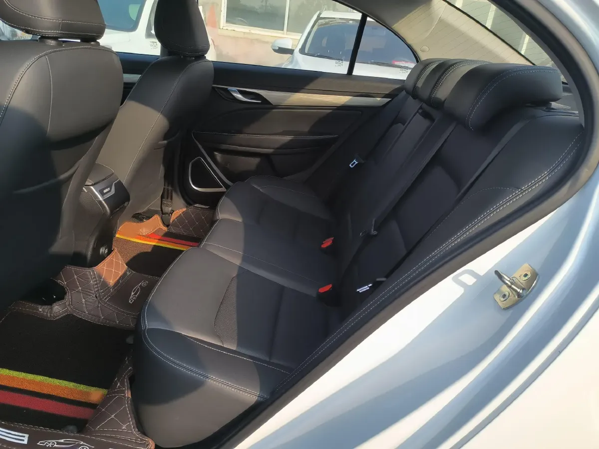 2019 Geely Emgrand 1.5L 109HP L4 5MT,autocango,china used car exporter,china ev exporter,chinese used car exporter,chinese used ev exporter