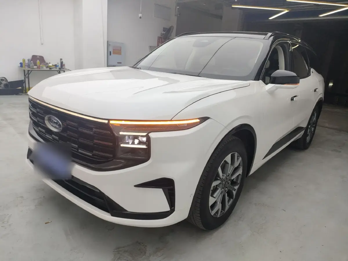 2023 Ford Edge 2.0T 252HP L4 8AT