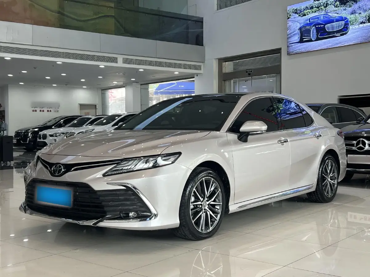 2023 Toyota Camry 2.5L 207HP L4 8AT