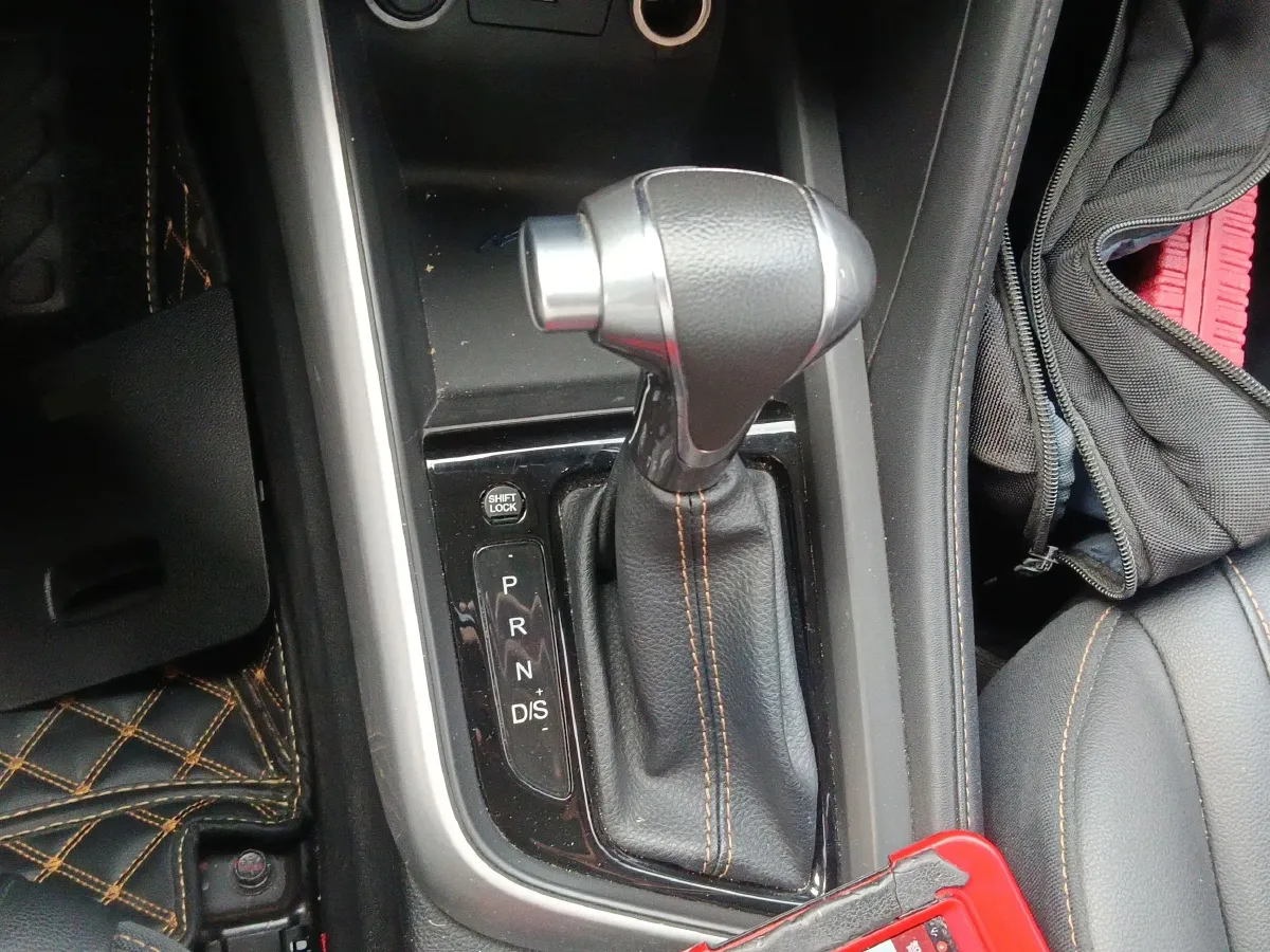 2019 JAC Refine S4 1.6L 120HP L4 CVT,autocango,china used car exporter,china ev exporter,chinese used car exporter,chinese used ev exporter