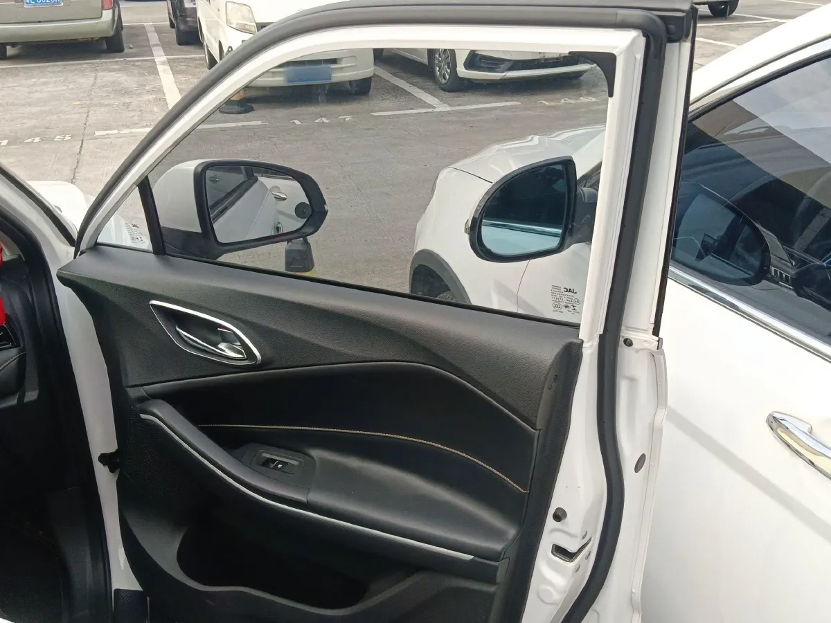 2019 JAC Refine S4 1.6L 120HP L4 CVT,autocango,china used car exporter,china ev exporter,chinese used car exporter,chinese used ev exporter