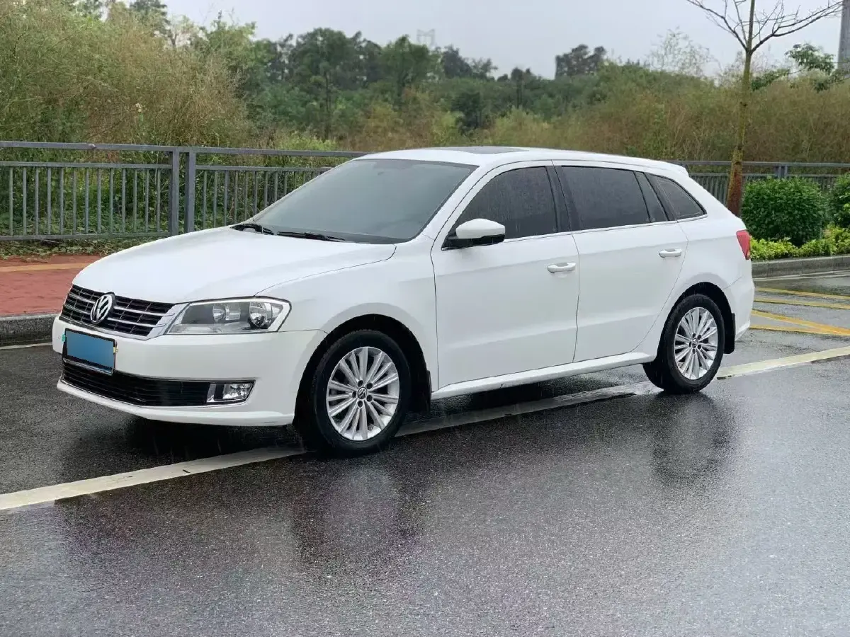 2013 Volkswagen Gran Lavida 1.6L 110HP L4 6AT