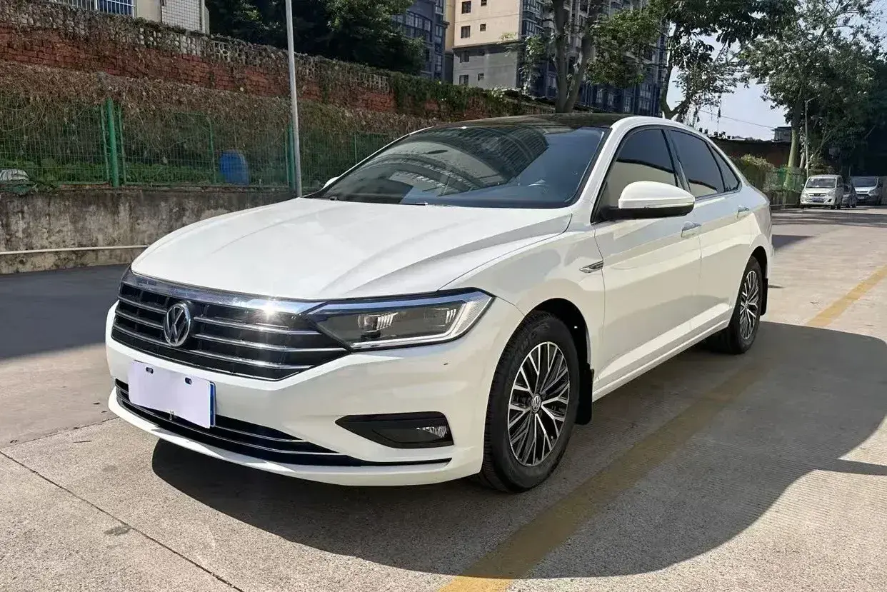 2020 Volkswagen Sagitar 1.4T 150HP L4 7DCT