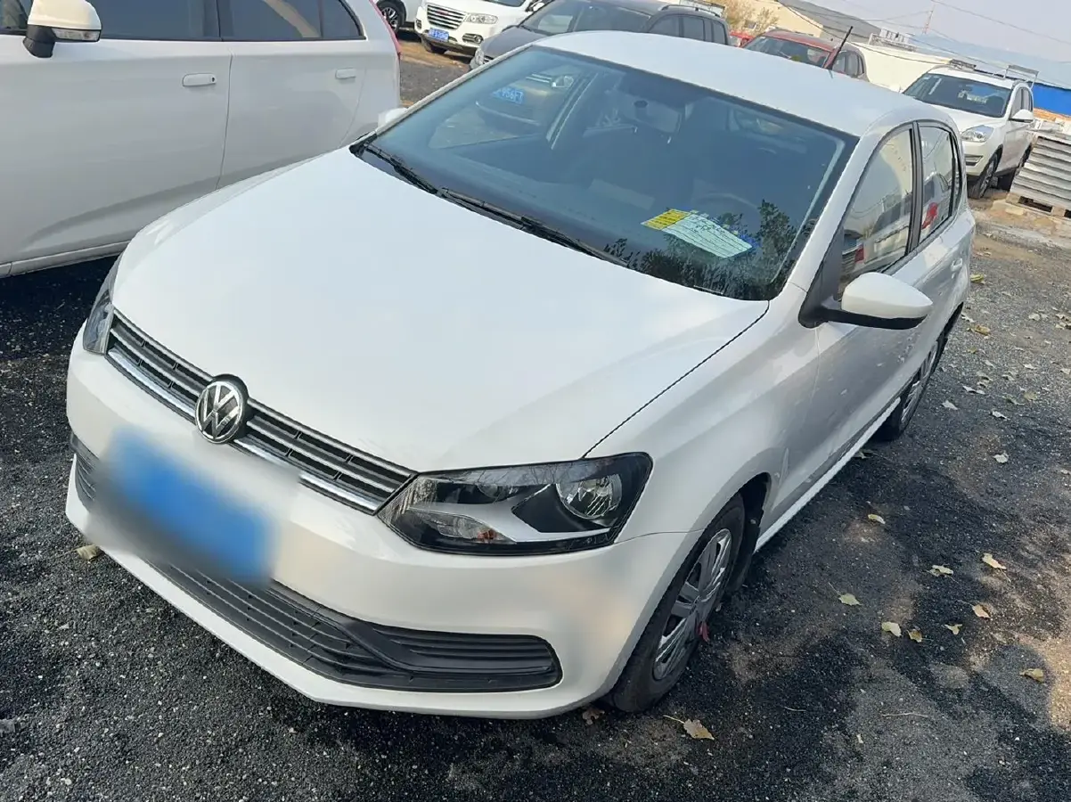 2016 Volkswagen Polo 1.4L 90HP L4 5MT