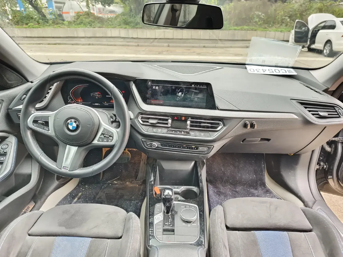 2021 BMW 2 Series 2.0T 192HP L4 7DCT,autocango,china used car exporter,china ev exporter,chinese used car exporter,chinese used ev exporter
