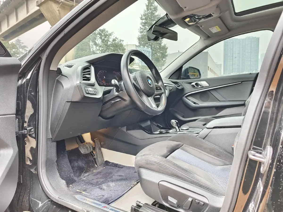 2021 BMW 2 Series 2.0T 192HP L4 7DCT,autocango,china used car exporter,china ev exporter,chinese used car exporter,chinese used ev exporter