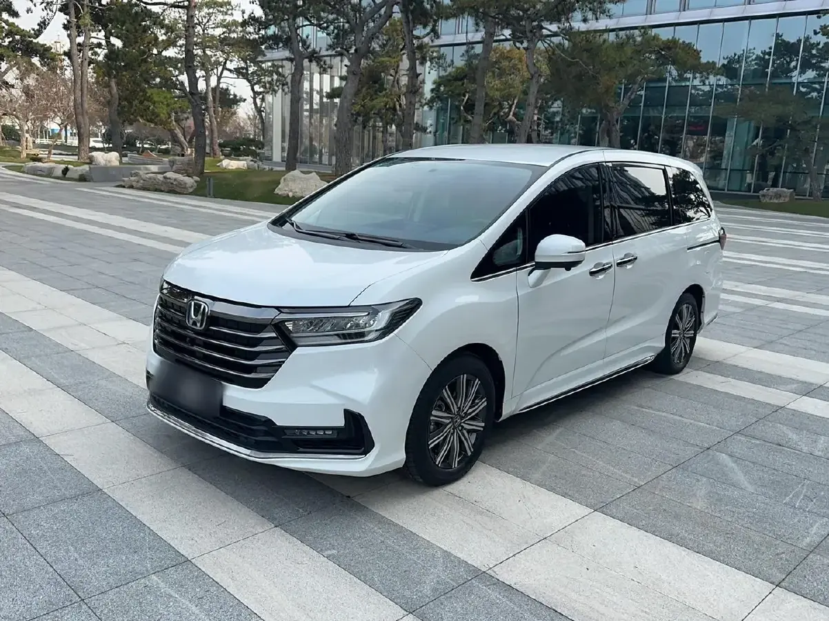 2022 Honda Odyssey 2.0L 146HP L4 E-CVT Hybrid