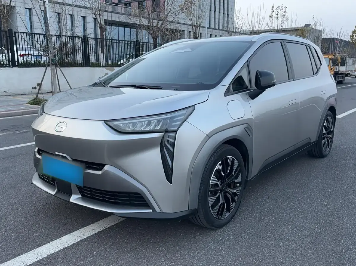 2022 Aion Y BEV 63.98KWH