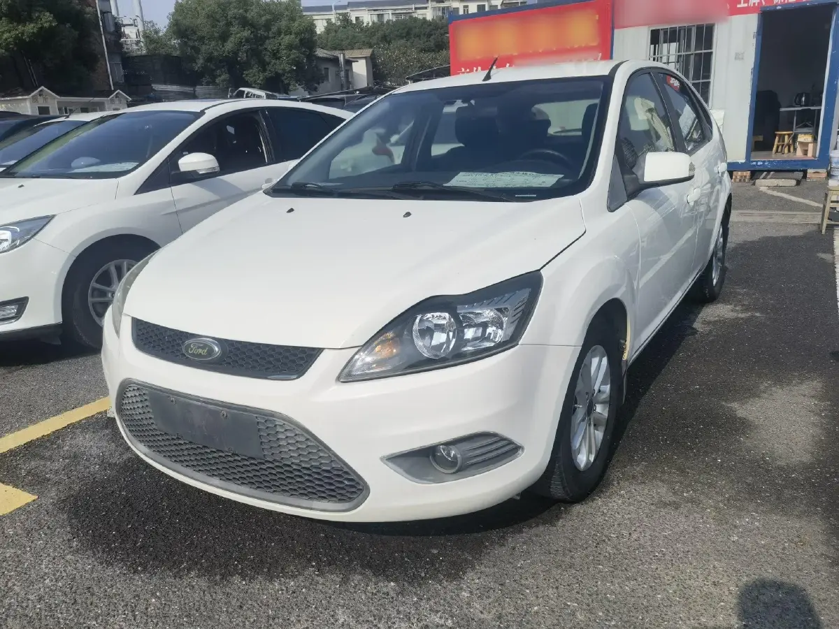 2013 Ford Focus 1.8L 124HP L4 4AT