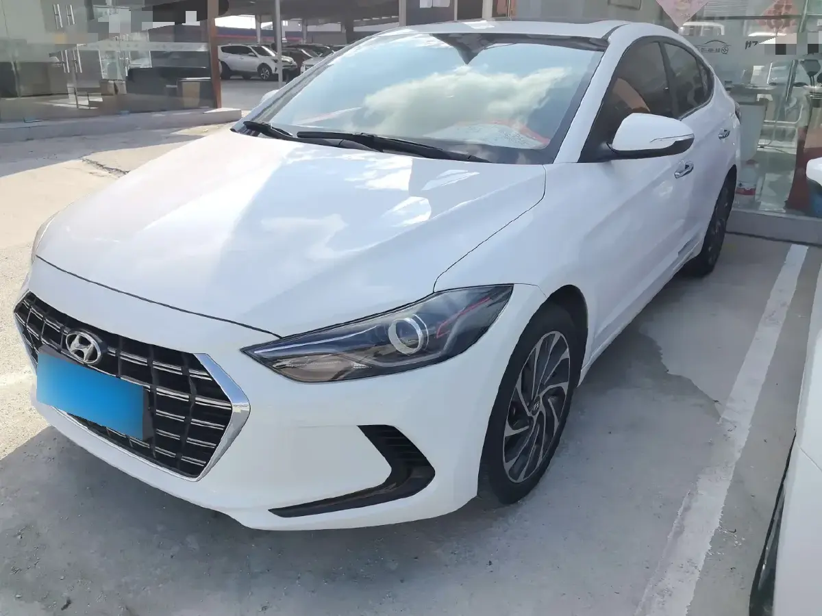 2020 Hyundai Elantra 1.5L 115HP L4 CVT
