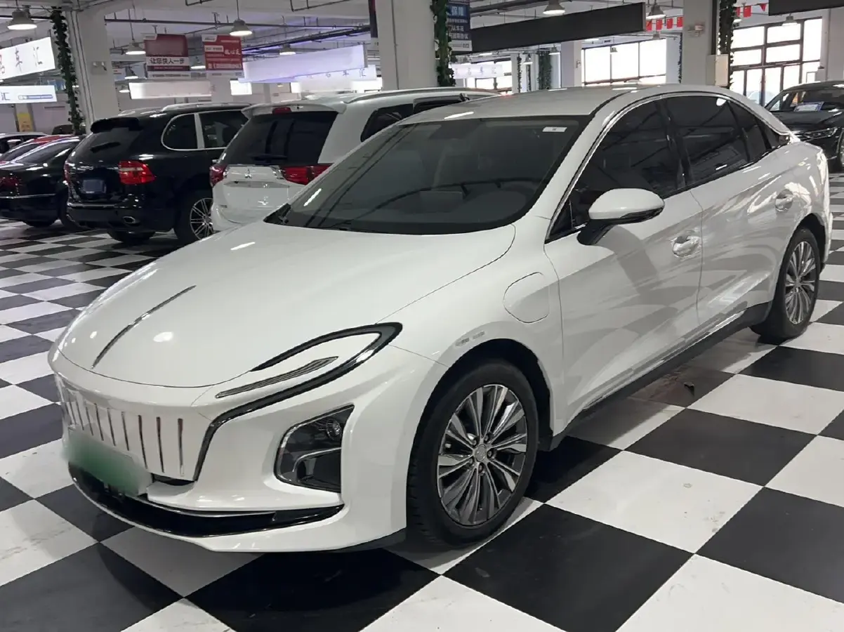 2022 HongQi E-QM5 BEV 54KWH