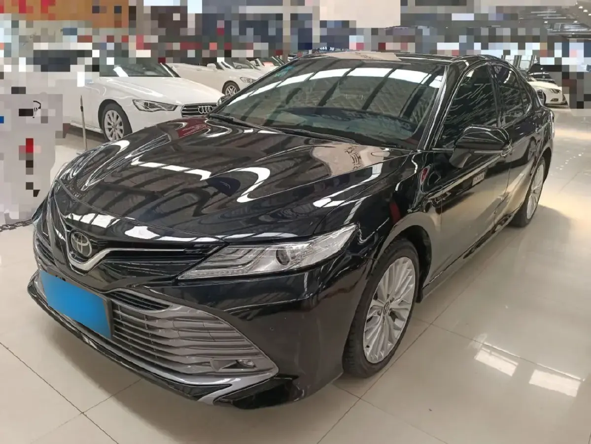 2019 Toyota Camry 2.5L 209HP L4 8AT