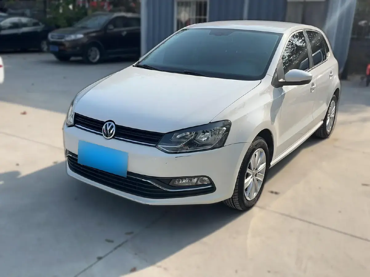 2014 Volkswagen Polo 1.6L 110HP L4 6AT