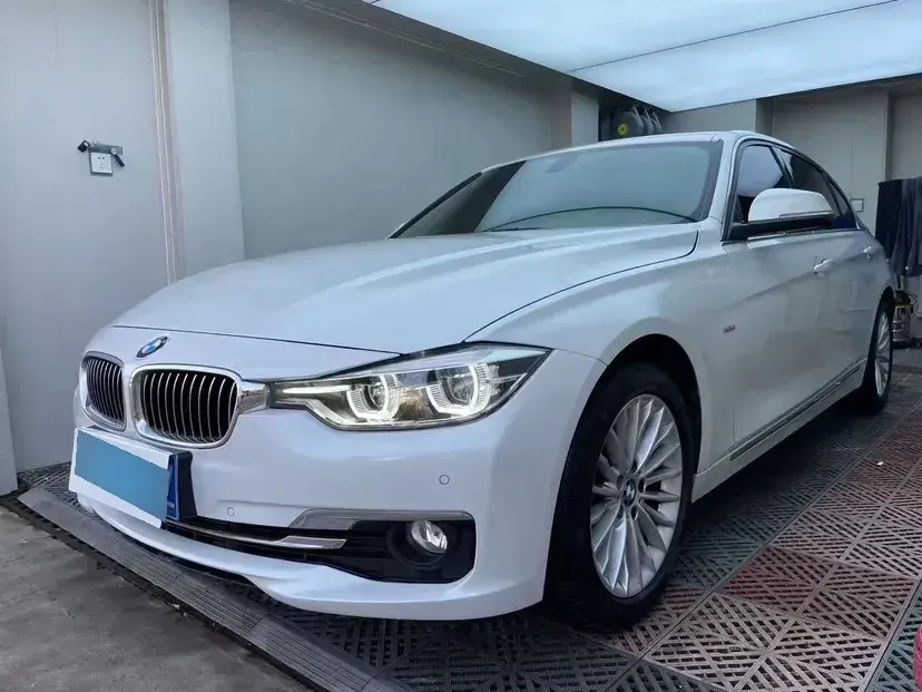 2016 BMW 3 Series 2.0T 184HP L4 8AT
