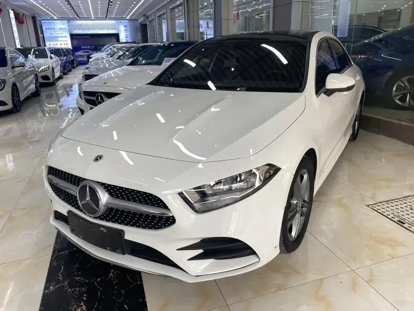 2022 Mercedes-Benz A Class 1.3T 136HP L4 7DCT