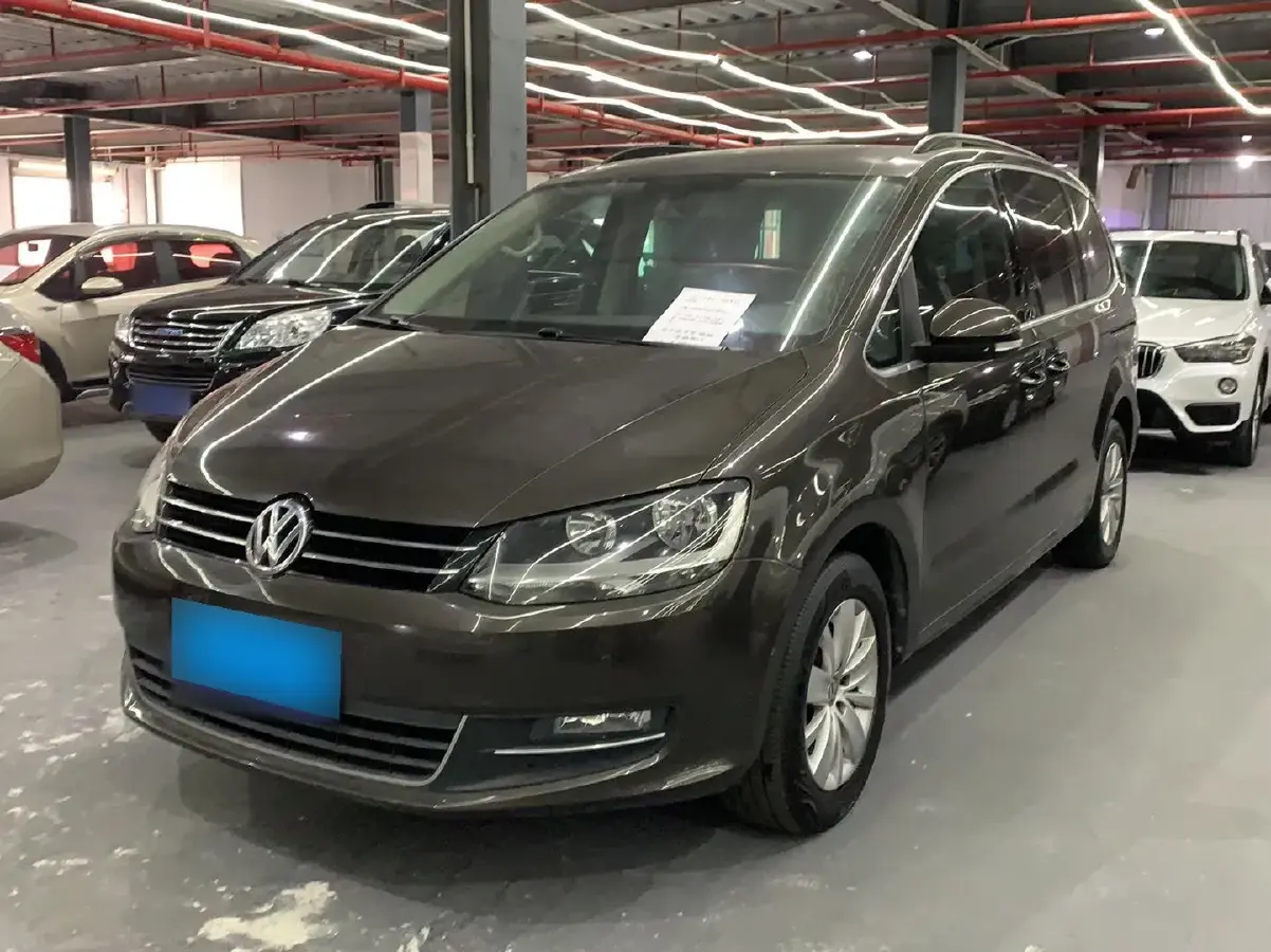 2014 Volkswagen Sharan 2.0T 200HP L4 6DCT