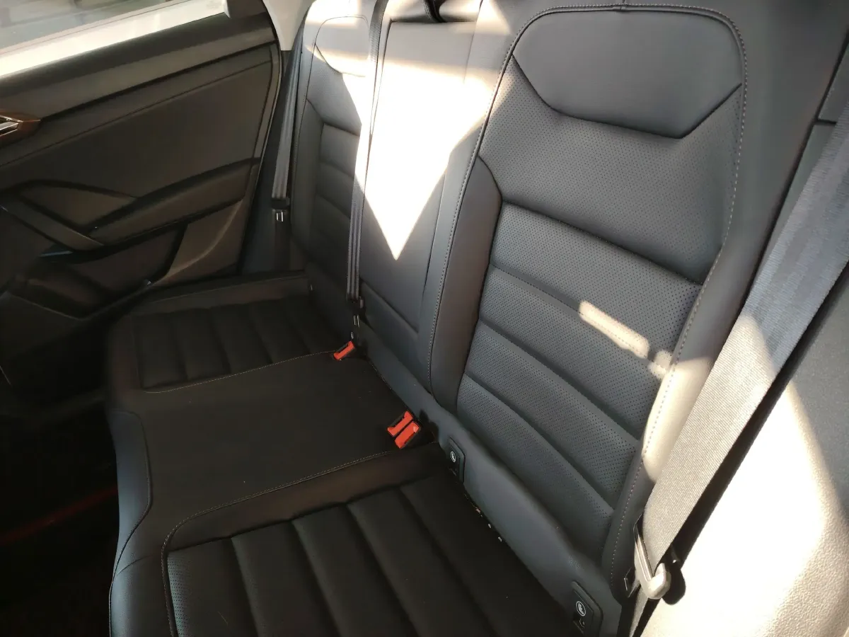 2021 Volkswagen Tharu 1.4T 150HP L4 7DCT,autocango,china used car exporter,china ev exporter,chinese used car exporter,chinese used ev exporter