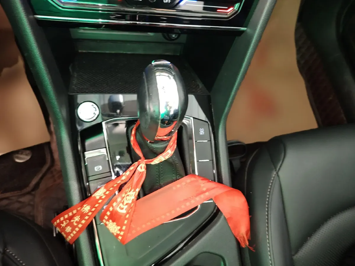 2021 Volkswagen Tharu 1.4T 150HP L4 7DCT,autocango,china used car exporter,china ev exporter,chinese used car exporter,chinese used ev exporter