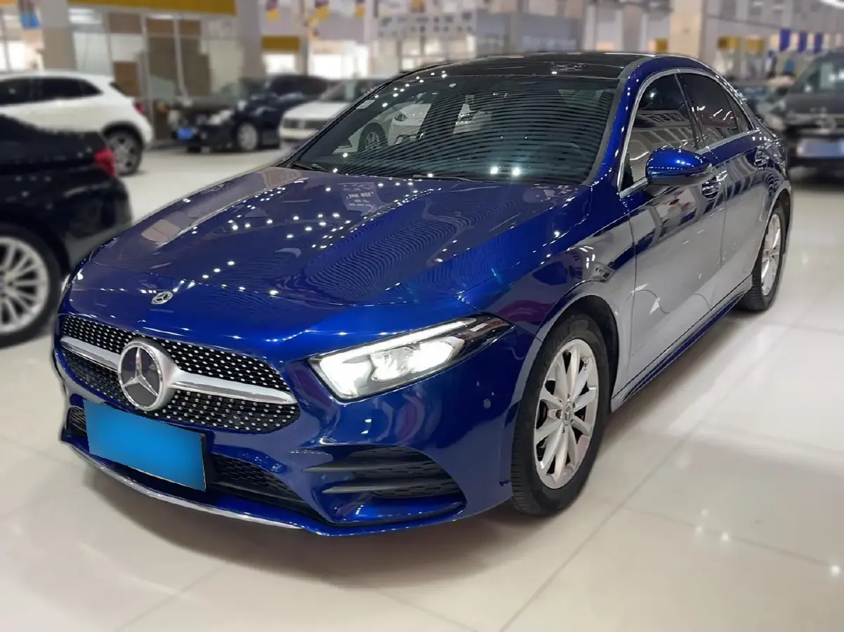 2021 Mercedes-Benz A Class 1.3T 163HP L4 7DCT