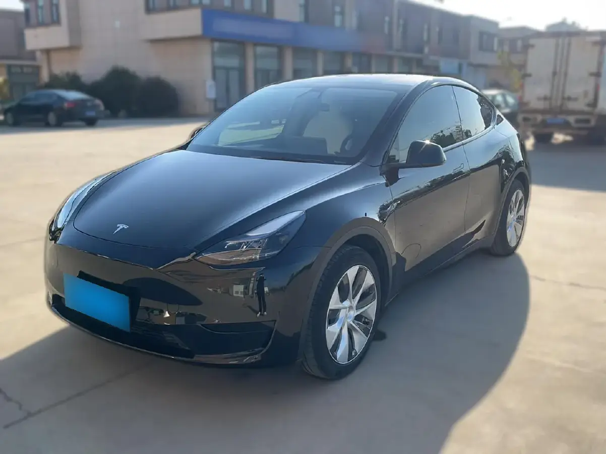 2022 Tesla Model Y BEV 60KWH