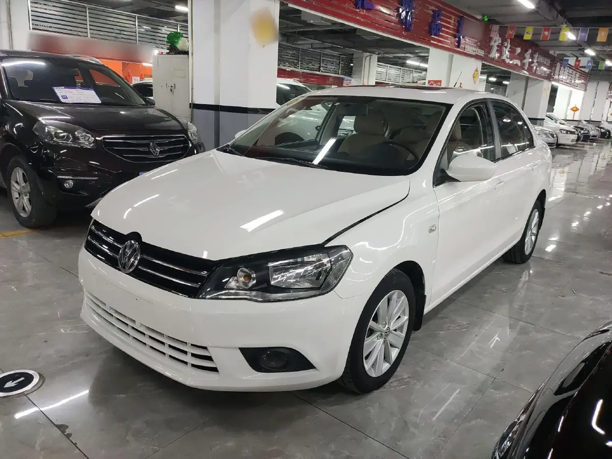 2013 Volkswagen Jetta 1.6L 110HP L4 6AT