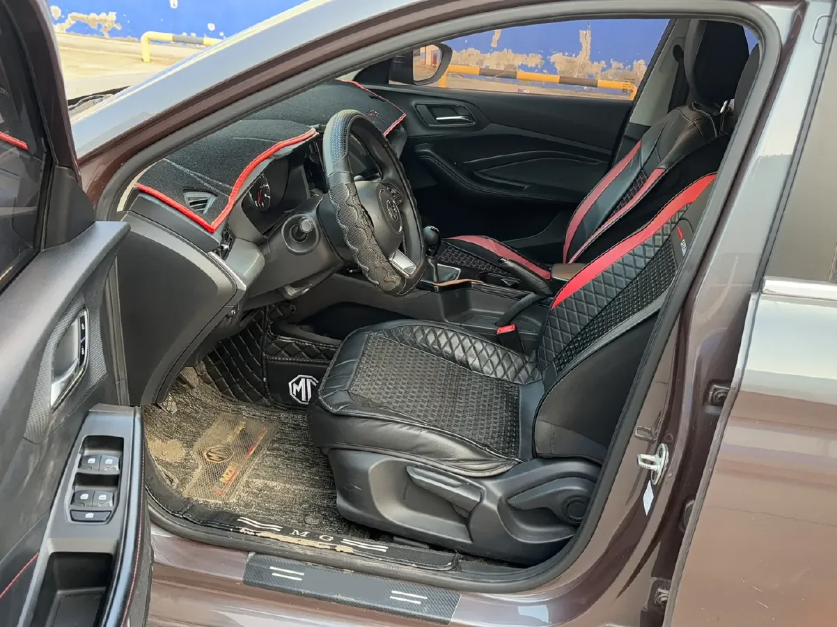 2021 MG 5 1.5L 120HP L4 5MT,autocango,china used car exporter,china ev exporter,chinese used car exporter,chinese used ev exporter