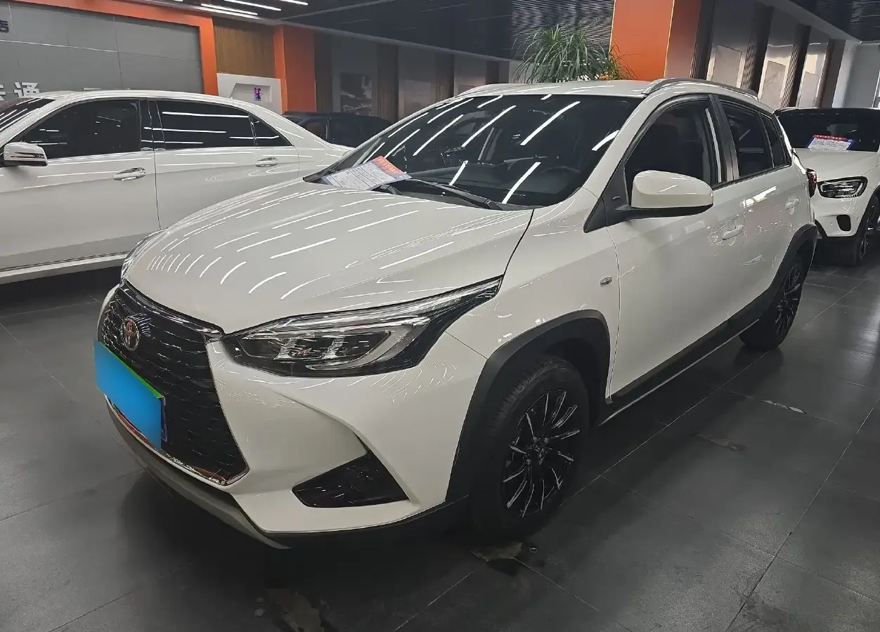 2021 Toyota Yaris L 1.5L 112HP L4 CVT