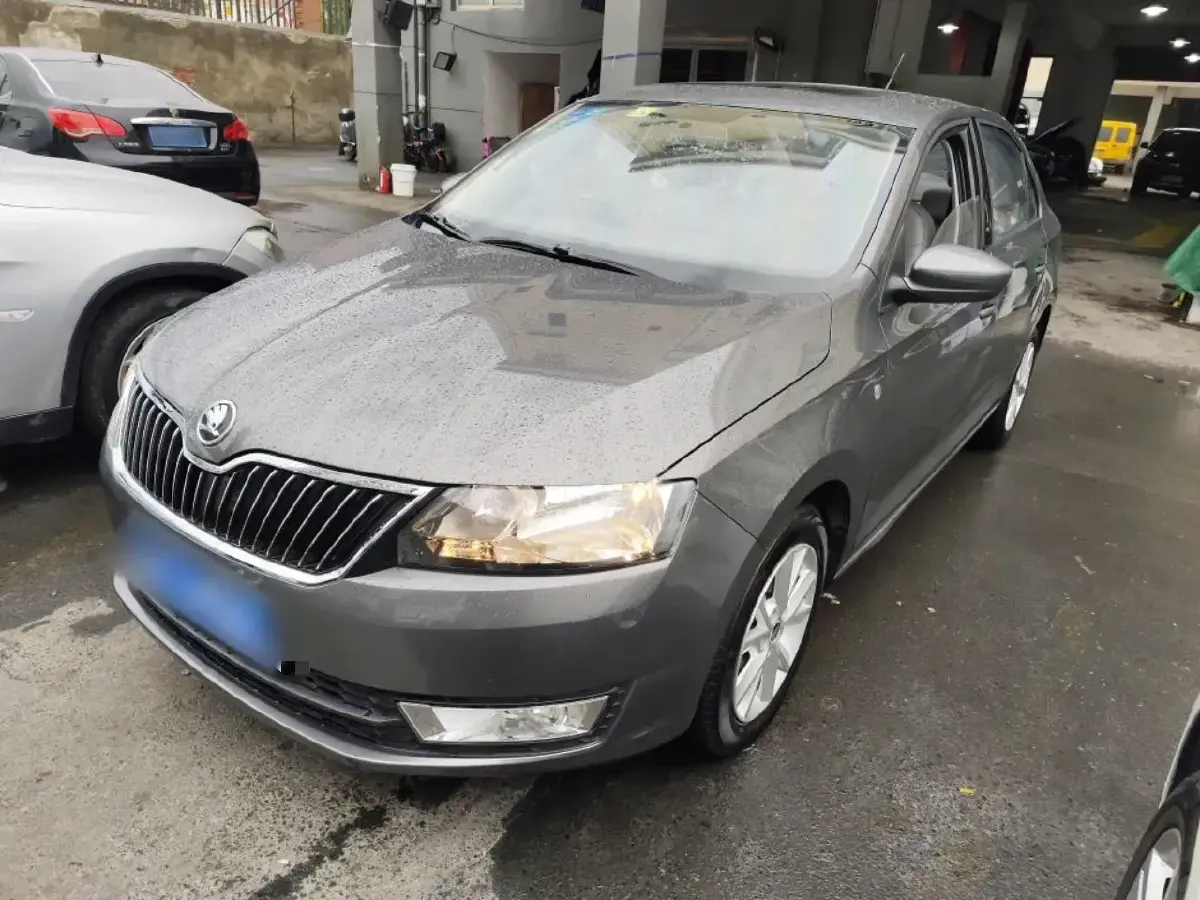 2016 Skoda Rapid 1.6L 110HP L4 5MT