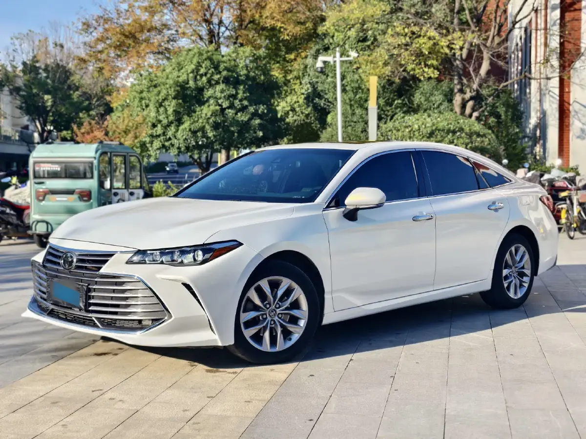 2019 Toyota Avalon 2.0L 178HP L4 CVT