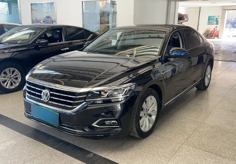 2019 Volkswagen Passat 2.0T 186HP L4 7DCT