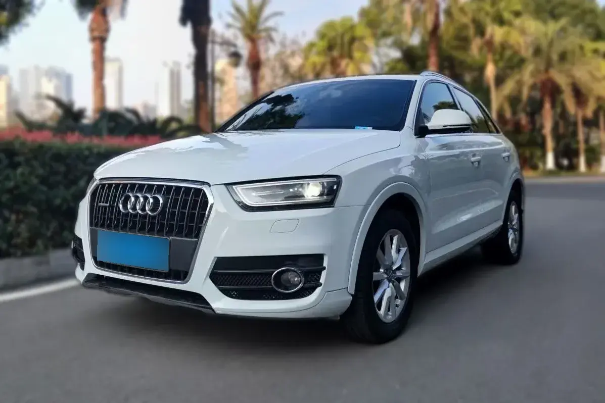 2012 Audi Q3 2.0T 170HP L4 7DCT