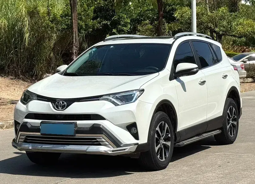 2019 Toyota RAV4 2.0L 151HP L4 CVT