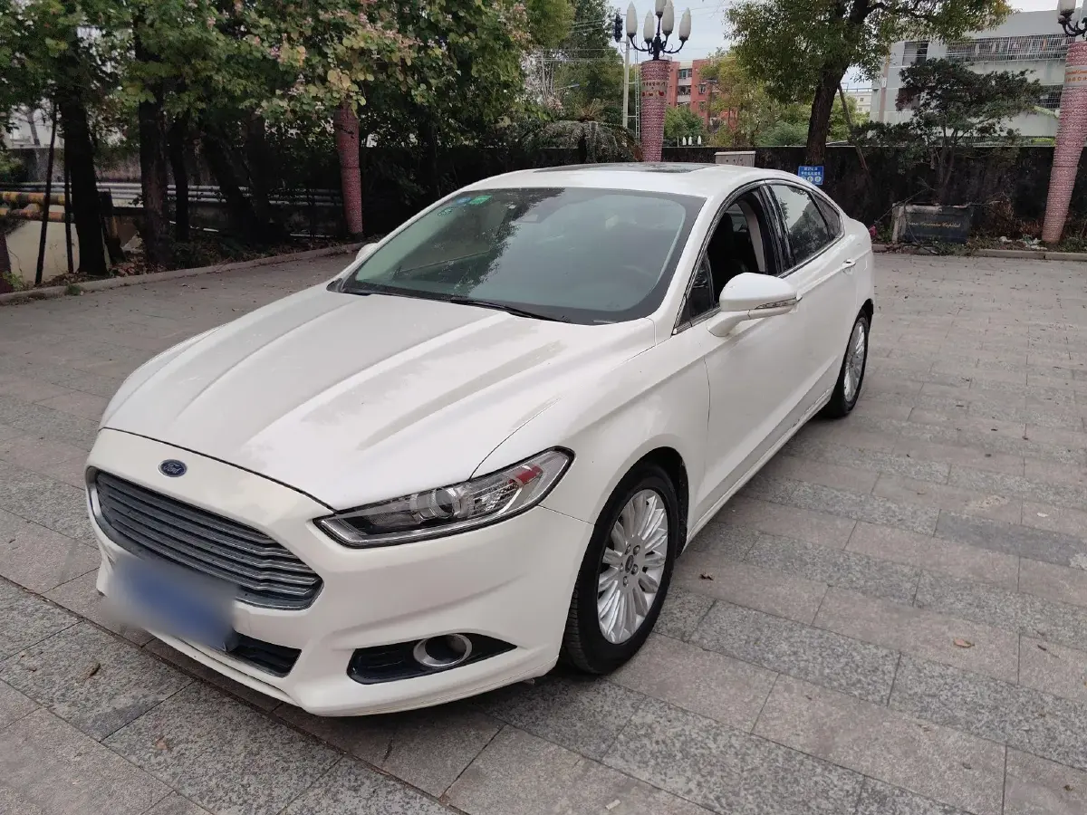 2013 Ford Mondeo 2.0T 203HP L4 6AT