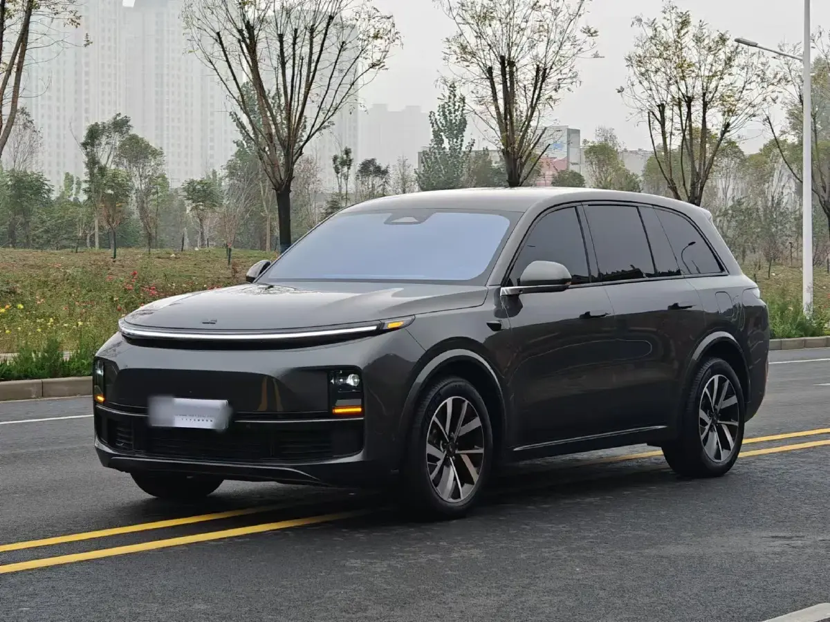 2023 Li L8 Range Extended 154HP REEV 40.9KWH