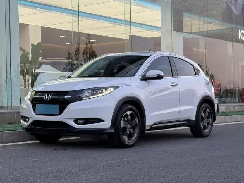 2015 Honda Vezel 1.8L 136HP L4 CVT